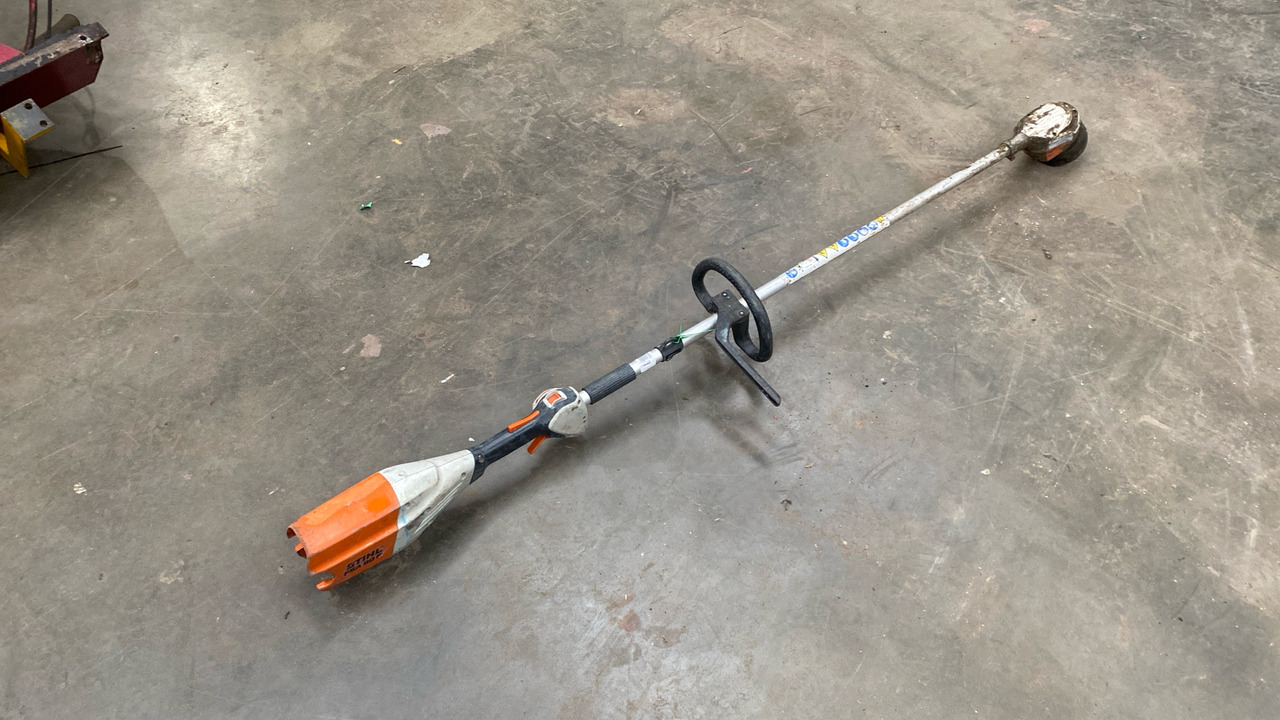 STIHL FSA90R STRIMMER * NO MOTOR* - Bouwmaterieel: afbeelding 2 STIHL FSA90R STRIMMER * NO MOTOR* - Bouwmaterieel: afbeelding 2