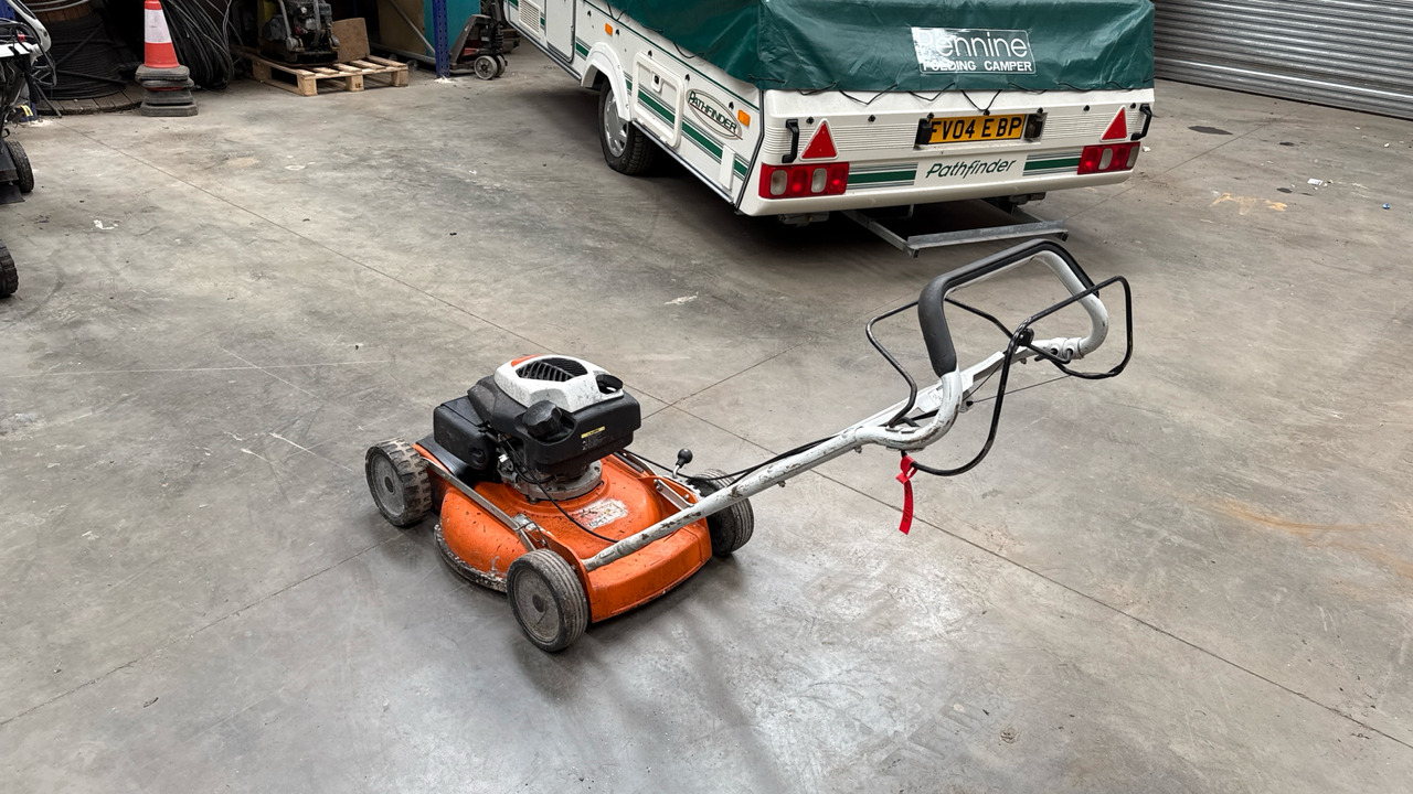 STIHL RM4 RTP - Bouwmaterieel: afbeelding 3 STIHL RM4 RTP - Bouwmaterieel: afbeelding 3