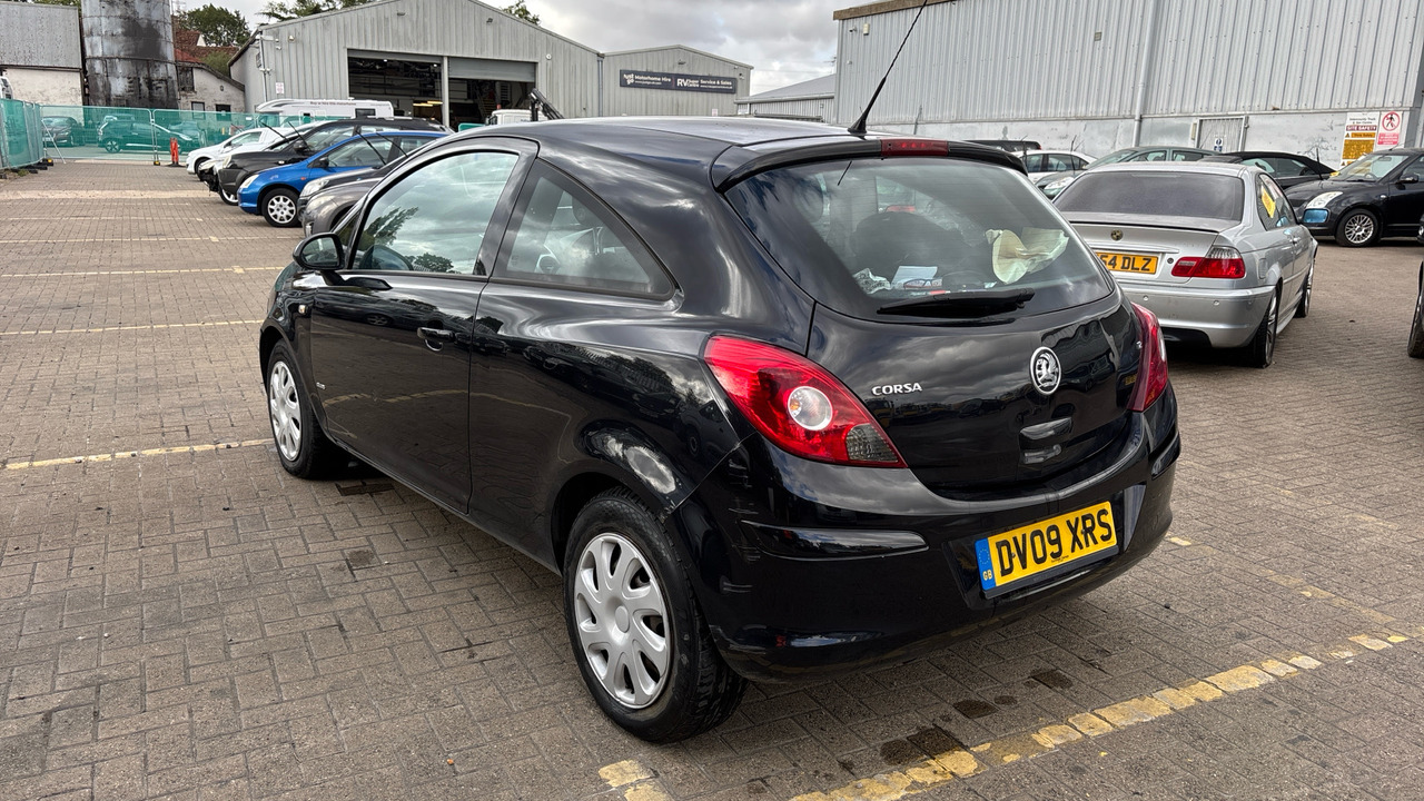 VAUXHALL CORSA 1.2 CLUB - Hatchback: afbeelding 3 VAUXHALL CORSA 1.2 CLUB - Hatchback: afbeelding 3