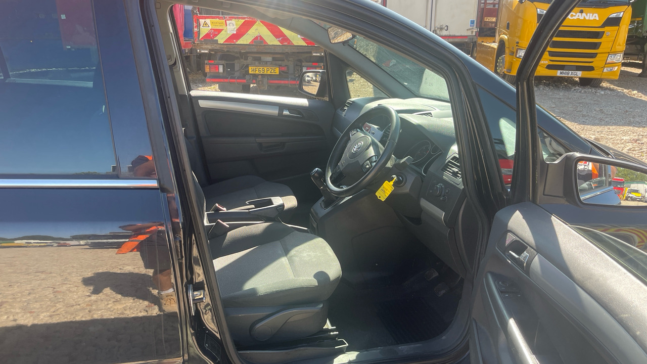VAUXHALL ZAFIRA 1.7 CDTI - Personenwagen: afbeelding 5 VAUXHALL ZAFIRA 1.7 CDTI - Personenwagen: afbeelding 5