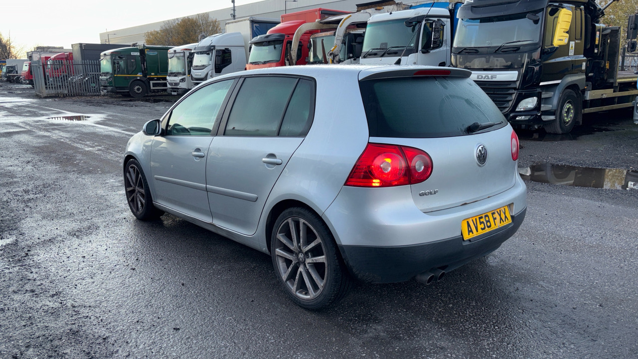 VOLKSWAGEN GOLF 2.0 GT Sport TDI 170 DPF - Hatchback: afbeelding 3 VOLKSWAGEN GOLF 2.0 GT Sport TDI 170 DPF - Hatchback: afbeelding 3