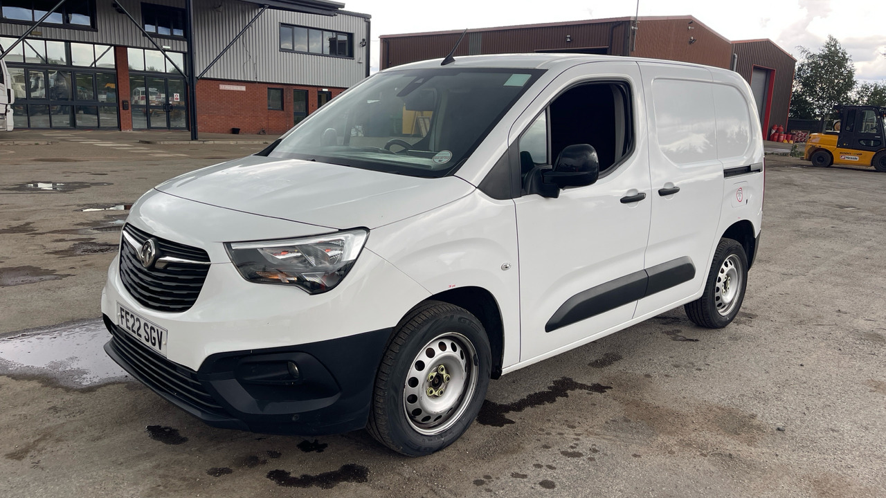 Vauxhall Combo Cargo 2300 1.5 TURBO D 100PS - Kleine bestelwagen: afbeelding 2 Vauxhall Combo Cargo 2300 1.5 TURBO D 100PS - Kleine bestelwagen: afbeelding 2