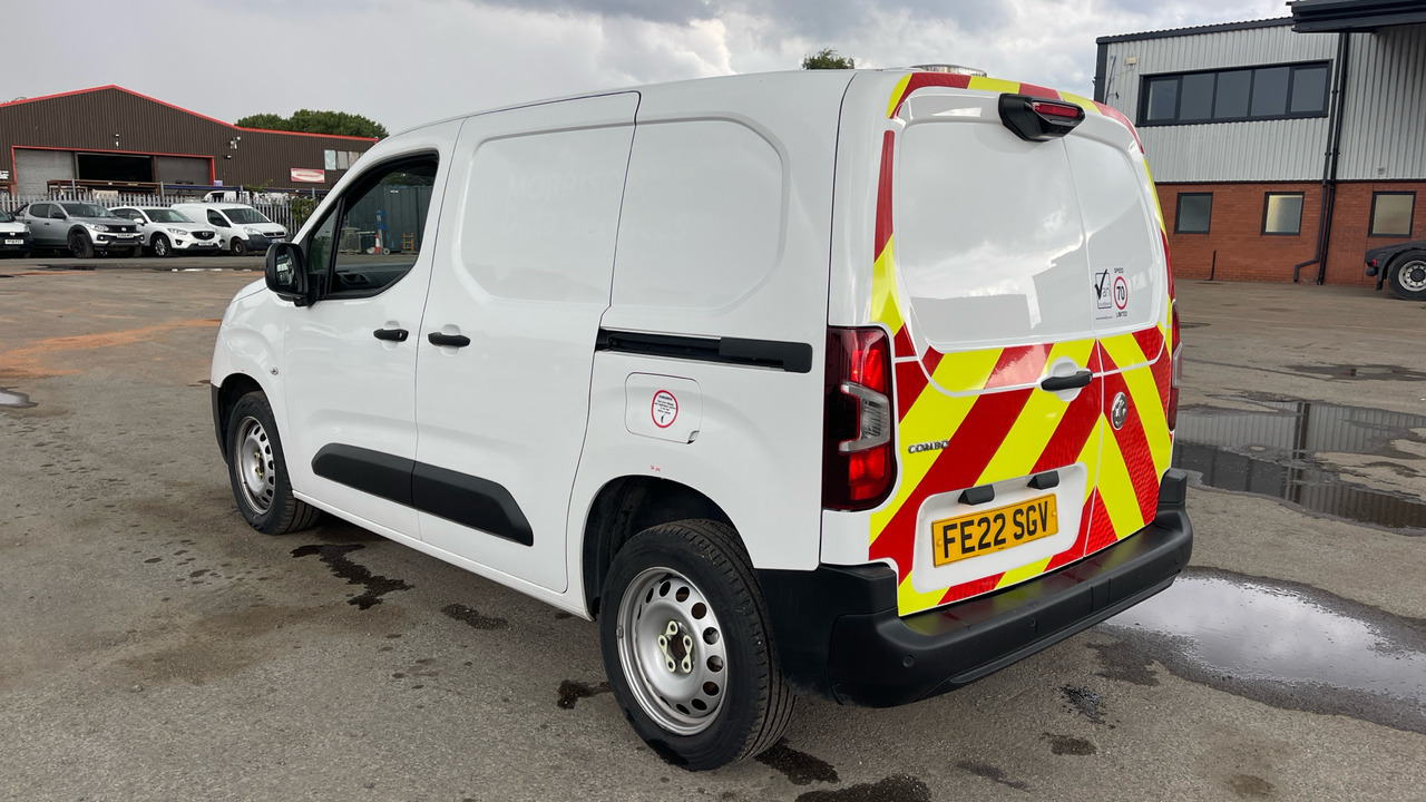 Vauxhall Combo Cargo 2300 1.5 TURBO D 100PS - Kleine bestelwagen: afbeelding 3 Vauxhall Combo Cargo 2300 1.5 TURBO D 100PS - Kleine bestelwagen: afbeelding 3