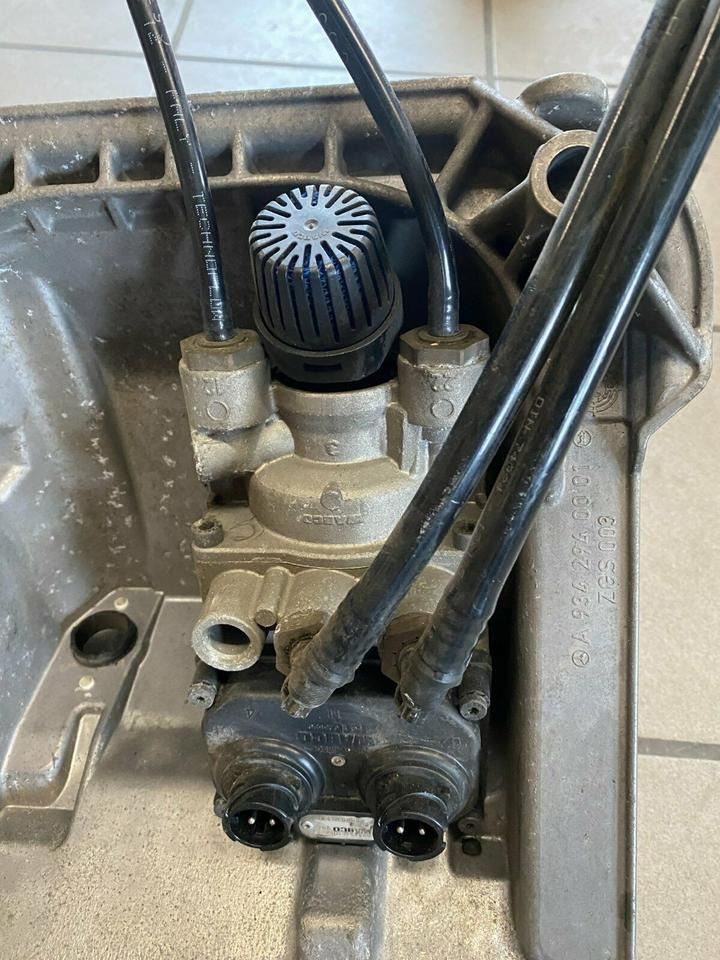 Actros MP2 Fußbremsventil A 934 294 00 01 WABCO 4800010110 - Remventiel voor Vrachtwagen: afbeelding 2 Actros MP2 Fußbremsventil A 934 294 00 01 WABCO 4800010110 - Remventiel voor Vrachtwagen: afbeelding 2