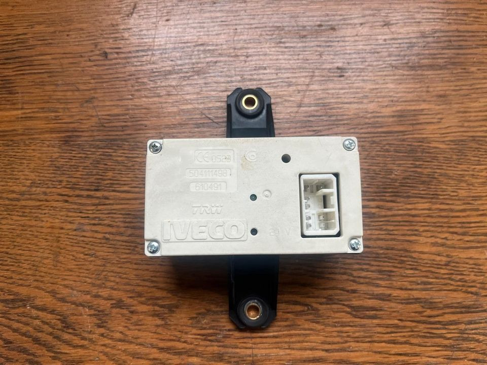IVECO Stralis 450 Zentralverrieglung Steuergerät 504111498 - ECU voor Vrachtwagen: afbeelding 1 IVECO Stralis 450 Zentralverrieglung Steuergerät 504111498 - ECU voor Vrachtwagen: afbeelding 1