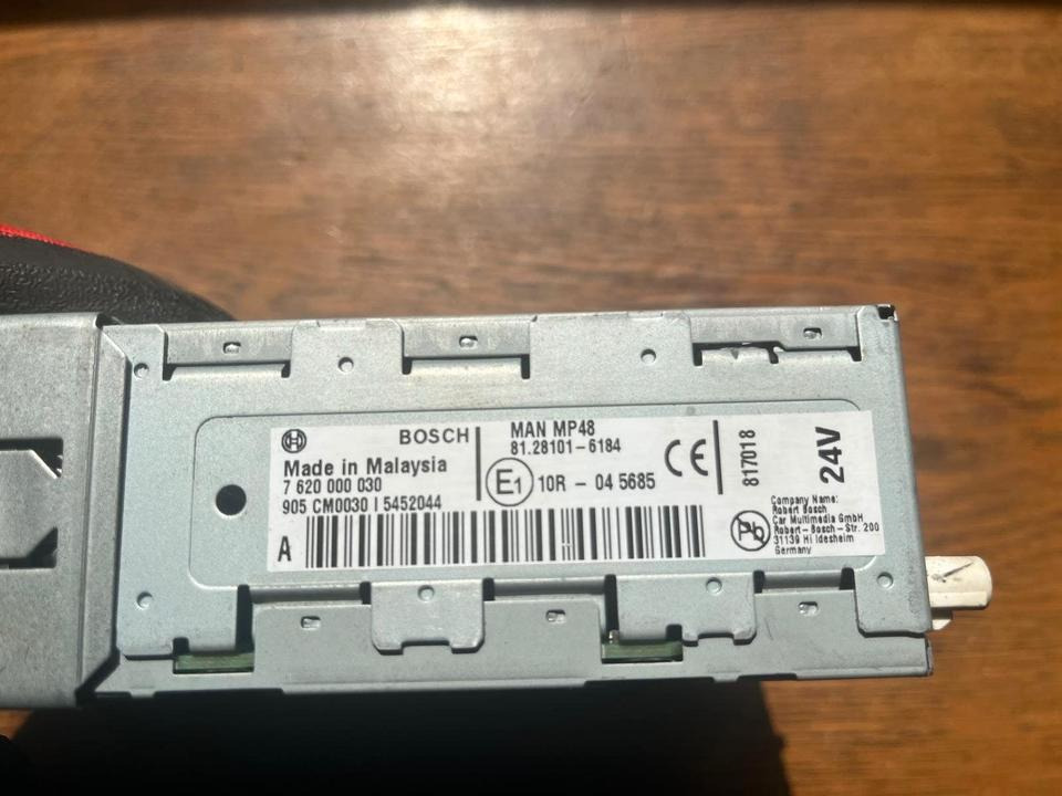 MAN Bosch Multimedia Radio 24V 81.28101-6184 - Navigatiesysteem voor Vrachtwagen: afbeelding 2 MAN Bosch Multimedia Radio 24V 81.28101-6184 - Navigatiesysteem voor Vrachtwagen: afbeelding 2