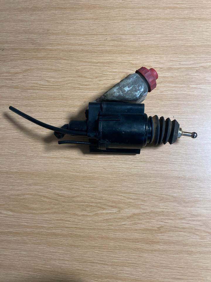 MAN Geberzylinder Kopplung WABCO 81.307006019 - Koppelingscilinder voor Vrachtwagen: afbeelding 2 MAN Geberzylinder Kopplung WABCO 81.307006019 - Koppelingscilinder voor Vrachtwagen: afbeelding 2