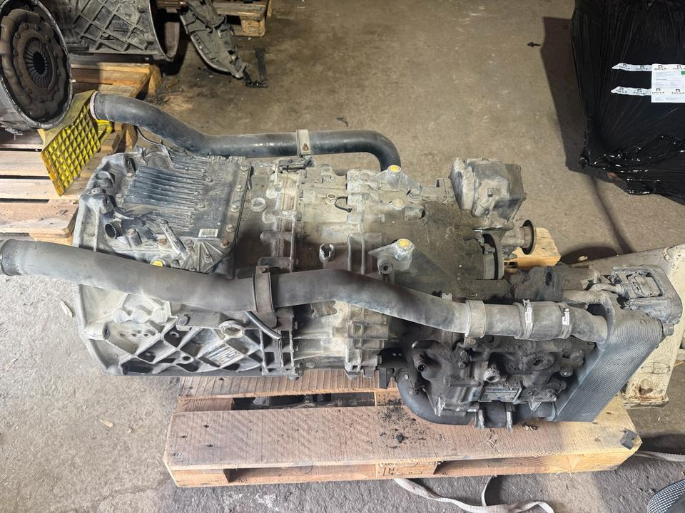 MAN Getriebe ZF ASTRONIC 12 AS 2131 TD + INTARDER 3 Nebenantrieb - Versnellingsbak voor Vrachtwagen: afbeelding 2 MAN Getriebe ZF ASTRONIC 12 AS 2131 TD + INTARDER 3 Nebenantrieb - Versnellingsbak voor Vrachtwagen: afbeelding 2