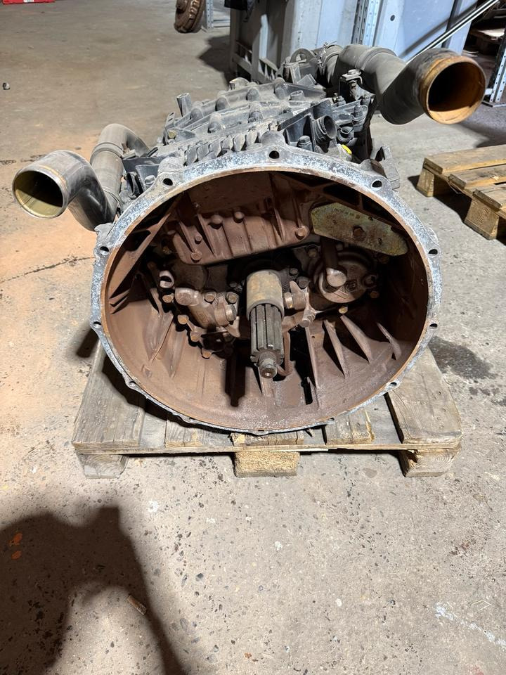MAN Getriebe ZF ASTRONIC 12 AS 2331 TD Intarder3 ohneSteuergerät - Versnellingsbak voor Vrachtwagen: afbeelding 1 MAN Getriebe ZF ASTRONIC 12 AS 2331 TD Intarder3 ohneSteuergerät - Versnellingsbak voor Vrachtwagen: afbeelding 1