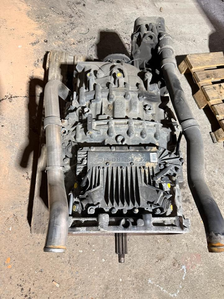 MAN Getriebe ZF ASTRONIC 12 AS 2331 TD Intarder3 ohneSteuergerät - Versnellingsbak voor Vrachtwagen: afbeelding 2 MAN Getriebe ZF ASTRONIC 12 AS 2331 TD Intarder3 ohneSteuergerät - Versnellingsbak voor Vrachtwagen: afbeelding 2
