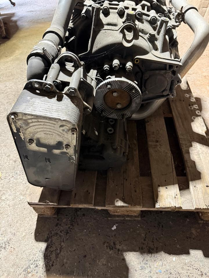 MAN Getriebe ZF ASTRONIC 12 AS 2331 TD Intarder3 ohneSteuergerät - Versnellingsbak voor Vrachtwagen: afbeelding 5 MAN Getriebe ZF ASTRONIC 12 AS 2331 TD Intarder3 ohneSteuergerät - Versnellingsbak voor Vrachtwagen: afbeelding 5