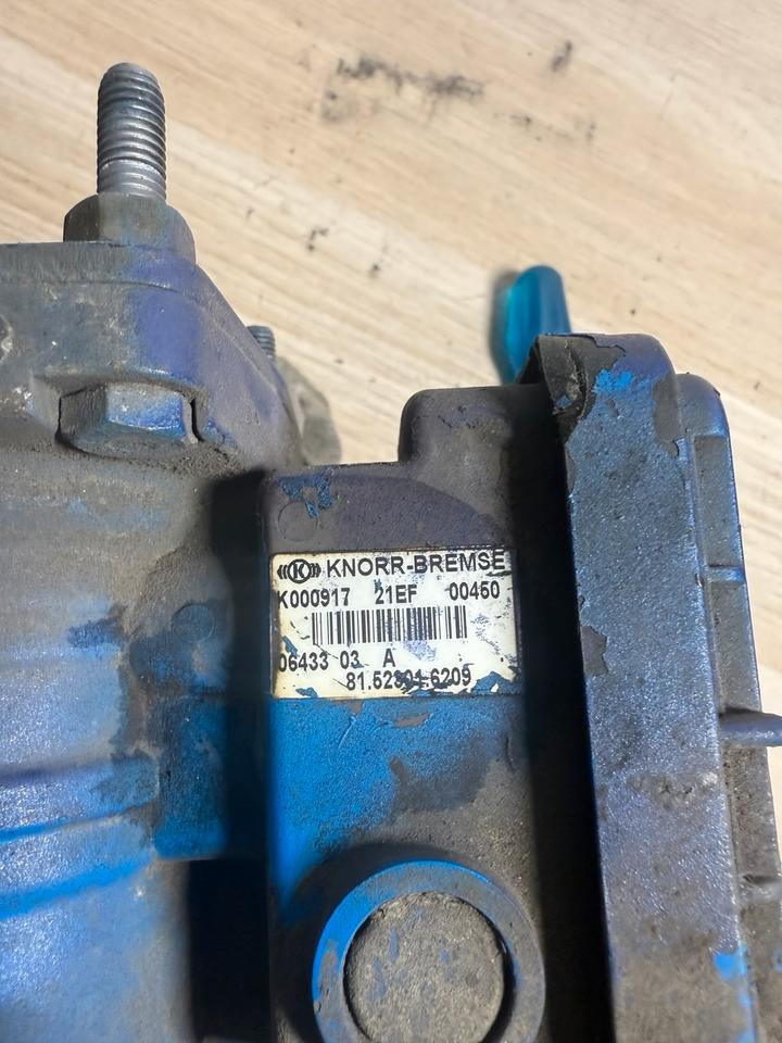 MAN KNORR-BREMSE EBS Ventil K000917 81.52301.6209 - Klep voor Vrachtwagen: afbeelding 5 MAN KNORR-BREMSE EBS Ventil K000917 81.52301.6209 - Klep voor Vrachtwagen: afbeelding 5