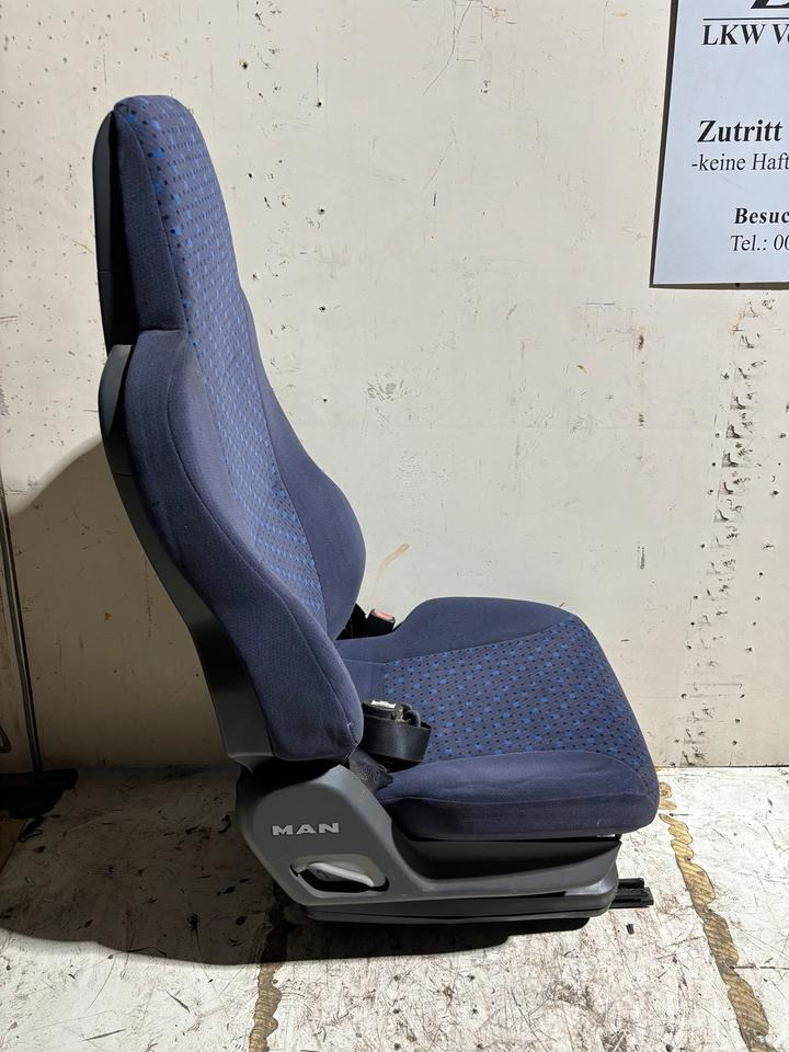 MAN TGA Beifahrersitz - Zitplaats voor Vrachtwagen: afbeelding 2 MAN TGA Beifahrersitz - Zitplaats voor Vrachtwagen: afbeelding 2