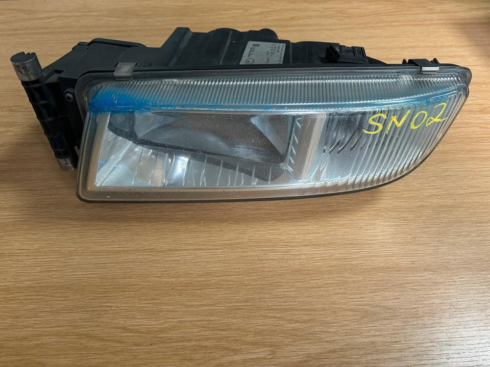 MAN TGX/TGS Nebelscheinwerfer Links 81.25101-6521 - Mistlamp voor Vrachtwagen: afbeelding 1 MAN TGX/TGS Nebelscheinwerfer Links 81.25101-6521 - Mistlamp voor Vrachtwagen: afbeelding 1