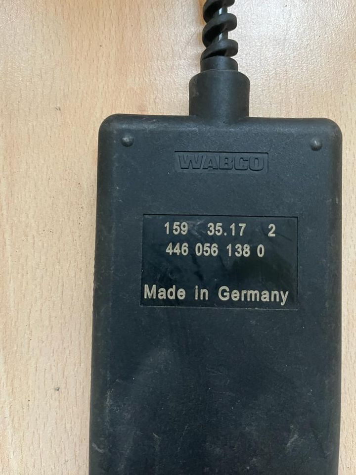 MAN WABCO Bediengerät Fernbedienung Luftfederung 4460561380 - Luchtvering voor Vrachtwagen: afbeelding 2 MAN WABCO Bediengerät Fernbedienung Luftfederung 4460561380 - Luchtvering voor Vrachtwagen: afbeelding 2