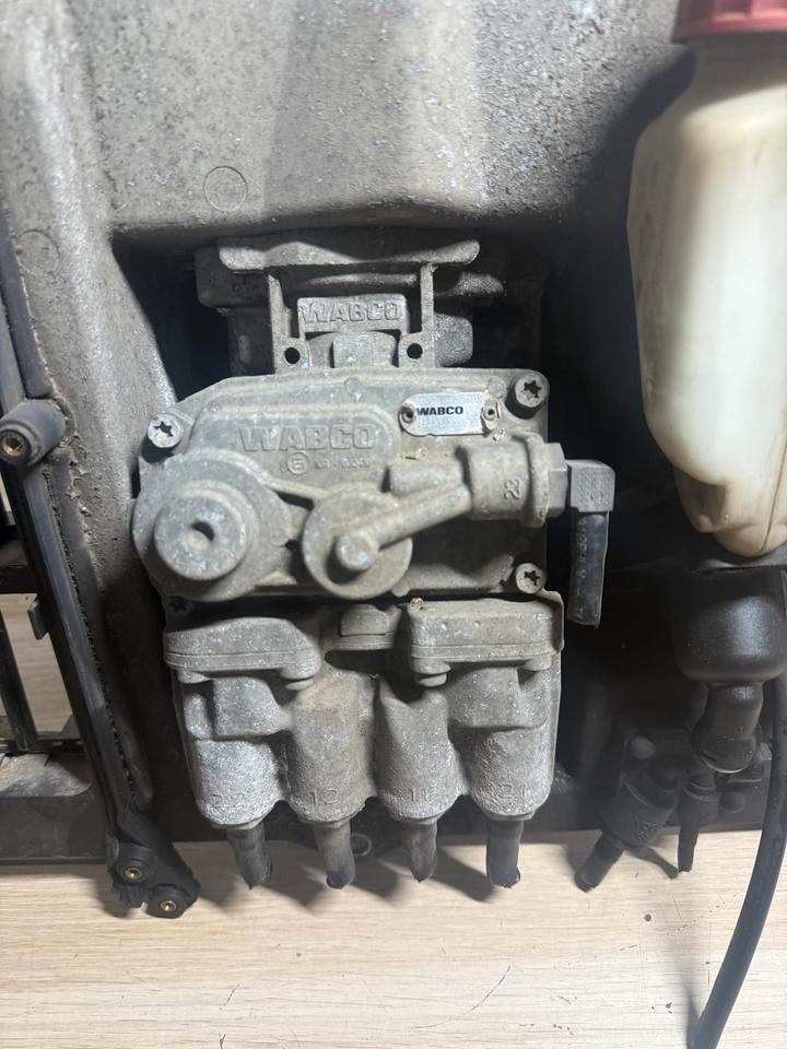 MAN WABCO Fußbremsventil 4800200260 - Remdelen voor Vrachtwagen: afbeelding 2 MAN WABCO Fußbremsventil 4800200260 - Remdelen voor Vrachtwagen: afbeelding 2