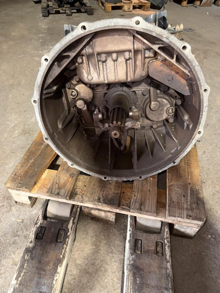 MAN ZF ASTRONIC Getriebe 12 AS 2301 + Nebenantrieb - Versnellingsbak voor Vrachtwagen: afbeelding 1 MAN ZF ASTRONIC Getriebe 12 AS 2301 + Nebenantrieb - Versnellingsbak voor Vrachtwagen: afbeelding 1