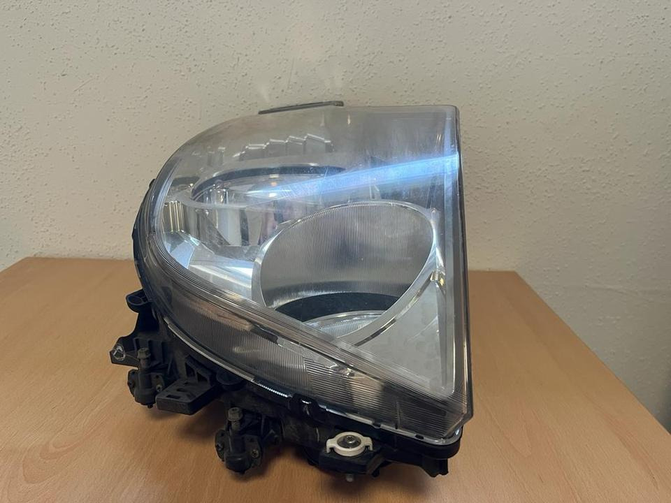 Mercedes Actros Bi Xenon Scheinwerfer Vorne Links A9608200639 - Koplamp voor Vrachtwagen: afbeelding 4 Mercedes Actros Bi Xenon Scheinwerfer Vorne Links A9608200639 - Koplamp voor Vrachtwagen: afbeelding 4