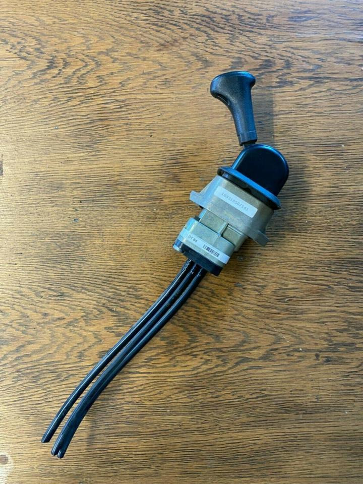 Mercedes Actros MP2 Handknorrbremse A 000 420 01 84 - Versnellingspook voor Vrachtwagen: afbeelding 4 Mercedes Actros MP2 Handknorrbremse A 000 420 01 84 - Versnellingspook voor Vrachtwagen: afbeelding 4