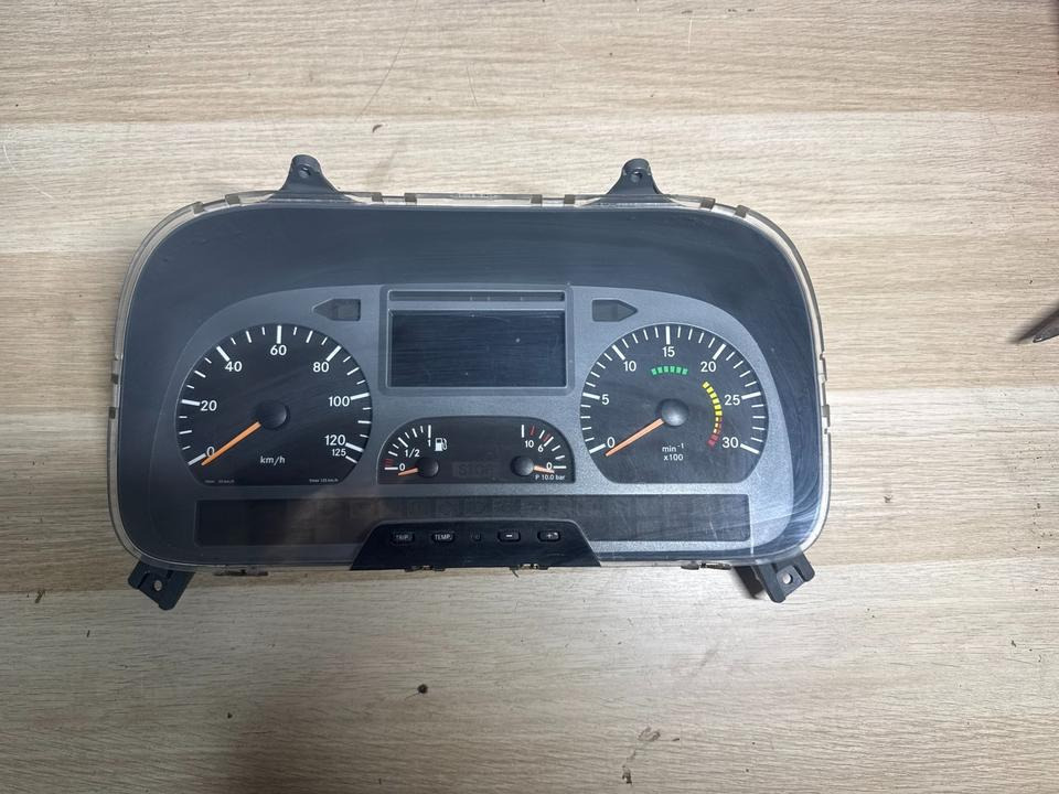 Mercedes Ategi kombiinstrument Tacho A0044463421 - Instrumentenpaneel voor Vrachtwagen: afbeelding 2 Mercedes Ategi kombiinstrument Tacho A0044463421 - Instrumentenpaneel voor Vrachtwagen: afbeelding 2