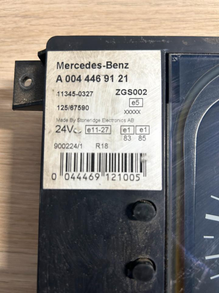 Mercedes Benz Econic Kombiinstrument / Tacho A0044469121 - Instrumentenpaneel voor Vrachtwagen: afbeelding 3 Mercedes Benz Econic Kombiinstrument / Tacho A0044469121 - Instrumentenpaneel voor Vrachtwagen: afbeelding 3