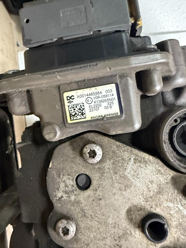 Mercedes KNORR-BREMSE LufttrocknerA0014465564 K138265 - Remtoebehoor voor Vrachtwagen: afbeelding 2 Mercedes KNORR-BREMSE LufttrocknerA0014465564 K138265 - Remtoebehoor voor Vrachtwagen: afbeelding 2