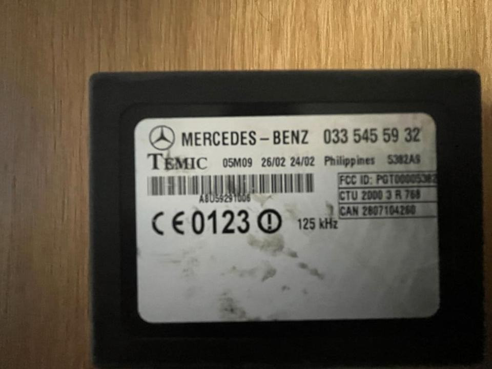 Mercedes Sprinter W901-W905 Steuergerät Wegfahrsperre 0335455932 - ECU voor Vrachtwagen: afbeelding 2 Mercedes Sprinter W901-W905 Steuergerät Wegfahrsperre 0335455932 - ECU voor Vrachtwagen: afbeelding 2