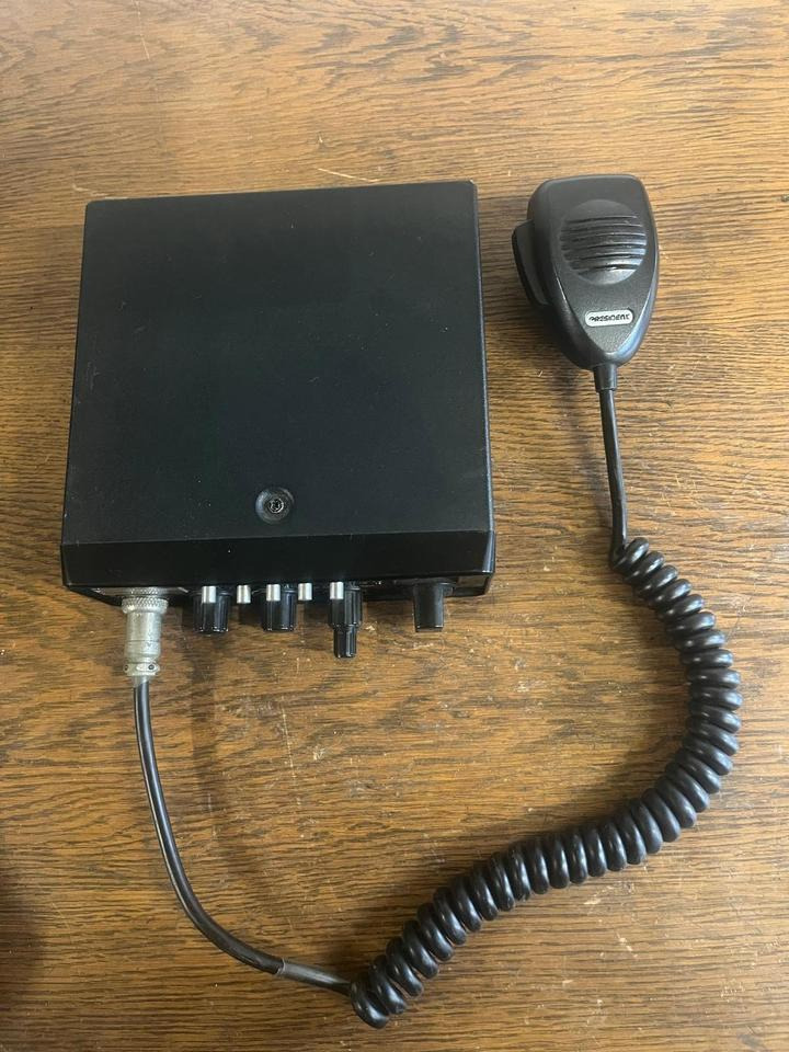 President Walker Funkgerät 34540 - Navigatiesysteem voor Vrachtwagen: afbeelding 4 President Walker Funkgerät 34540 - Navigatiesysteem voor Vrachtwagen: afbeelding 4