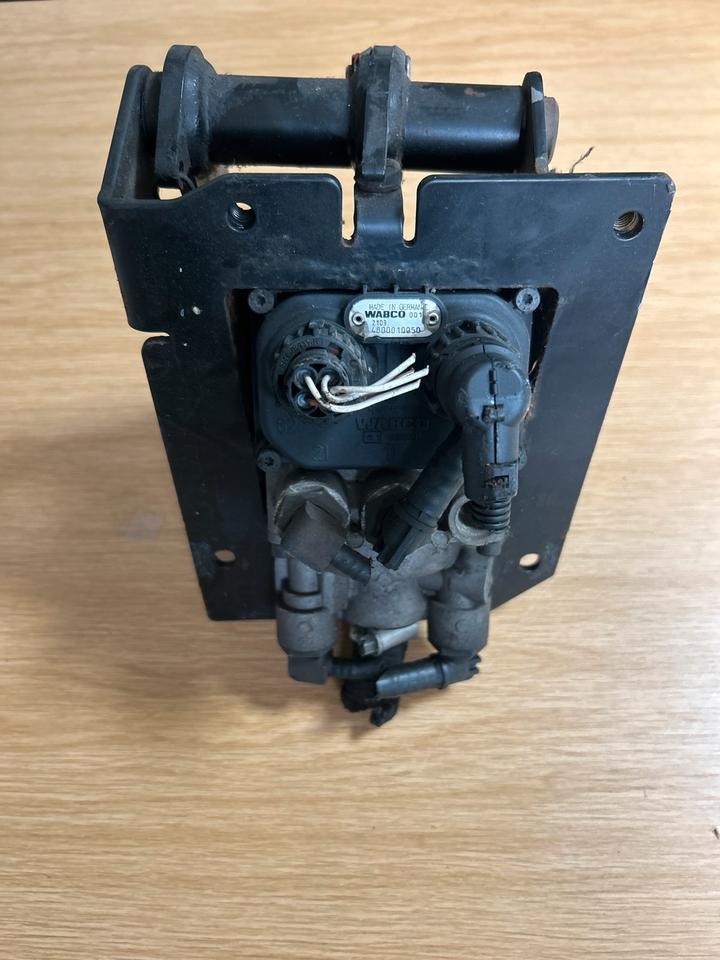 Wabco Bremssteuerventil 4800010050 - Remventiel voor Vrachtwagen: afbeelding 1 Wabco Bremssteuerventil 4800010050 - Remventiel voor Vrachtwagen: afbeelding 1