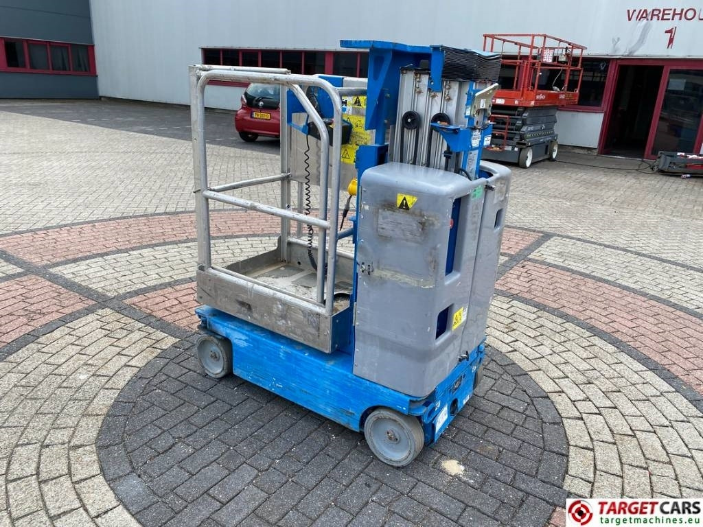 Genie GR15 RunAbout Electric Vertical Mast Lift 652cm - Verticale masthoogwerker: afbeelding 4 Genie GR15 RunAbout Electric Vertical Mast Lift 652cm - Verticale masthoogwerker: afbeelding 4