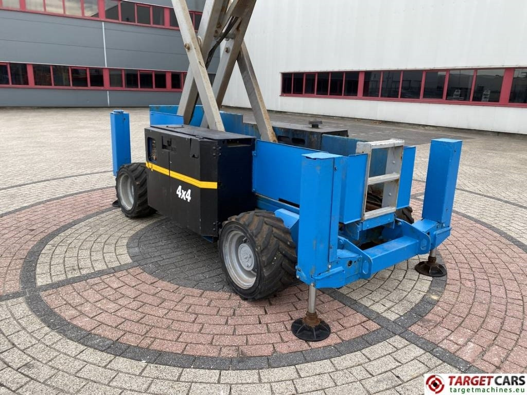 Schaarlift Genie GS-2669RT Diesel 4x4 Scissor Work Lift 1000cm: afbeelding 14