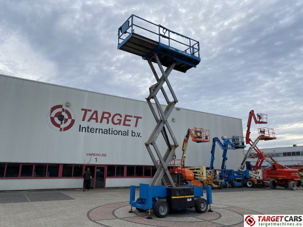 Schaarlift Genie GS-2669RT Diesel 4x4 Scissor Work Lift 1000cm: afbeelding 6