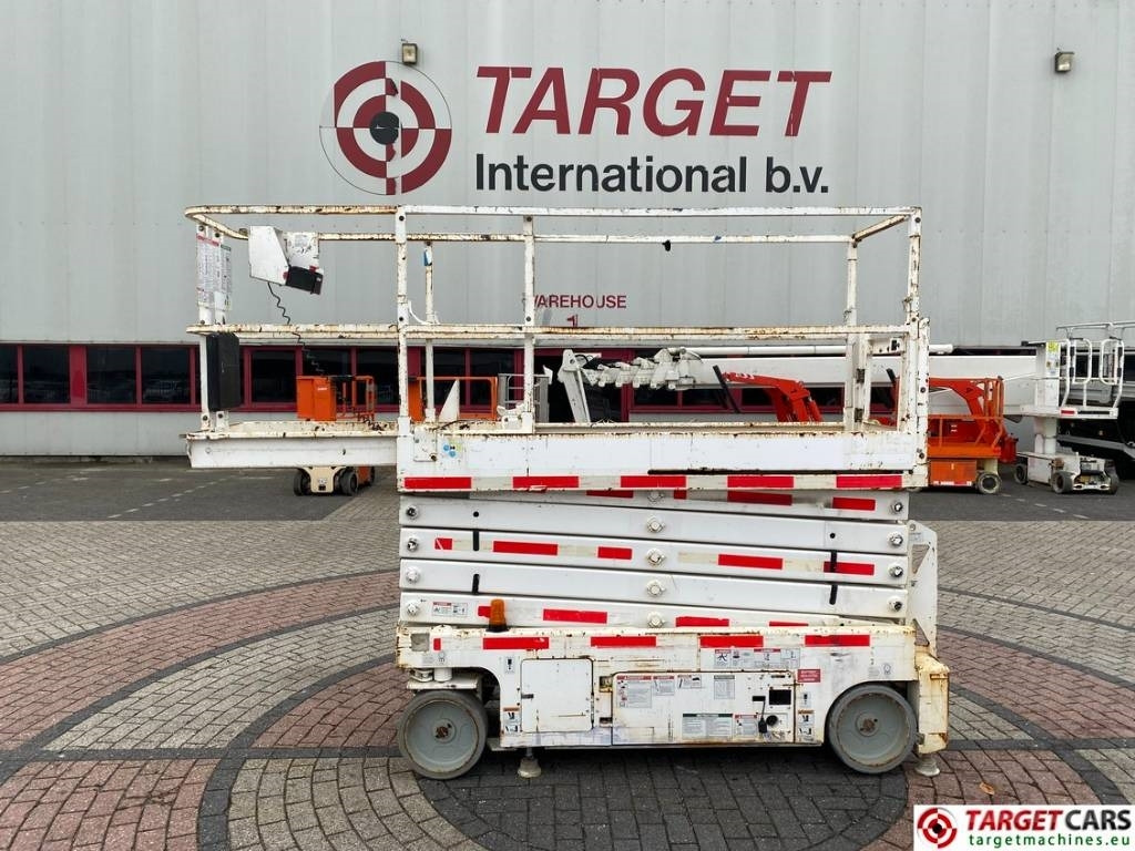 Genie GS-3232 Electric Scissor Work Lift 1175cm - Schaarlift: afbeelding 5 Genie GS-3232 Electric Scissor Work Lift 1175cm - Schaarlift: afbeelding 5