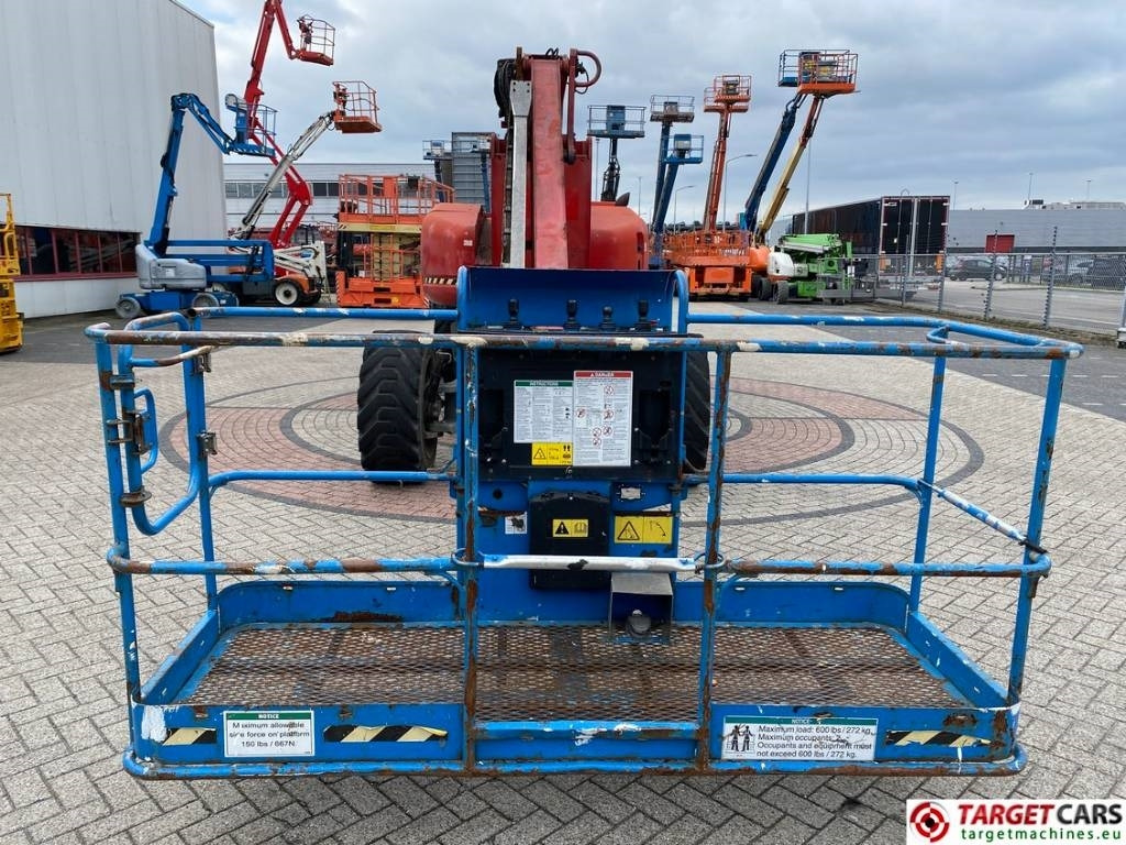 Knikarmhoogwerker Genie Z-135/70 Articulated 4x4x4 Diesel Boom Lift 4315cm: afbeelding 8