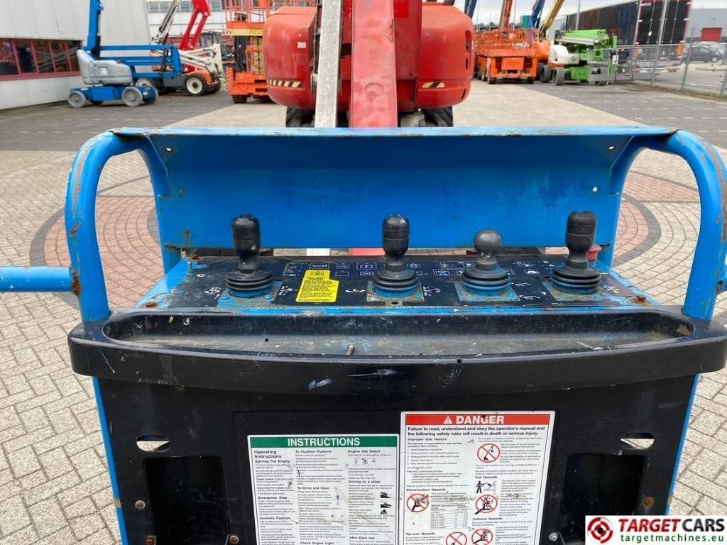 Knikarmhoogwerker Genie Z-135/70 Articulated 4x4x4 Diesel Boom Lift 4315cm: afbeelding 36