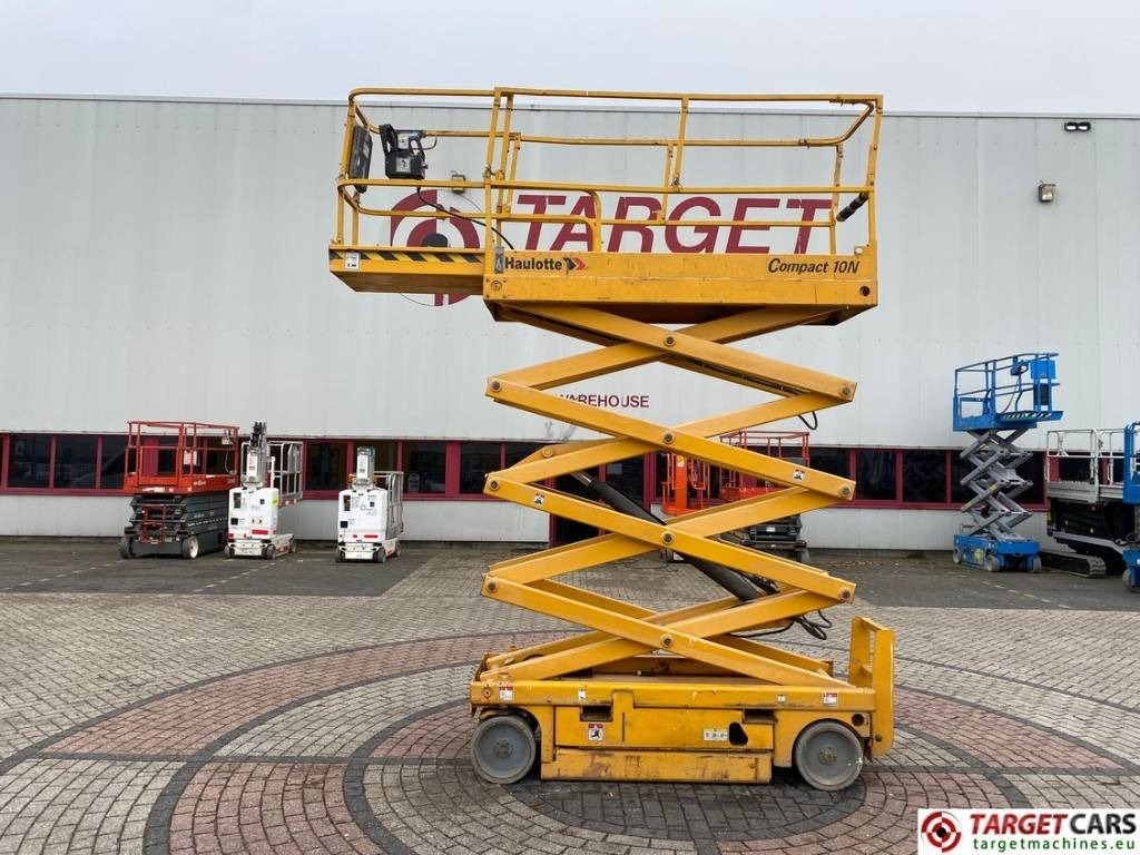 Haulotte Compact 10N Electric Scissor Work Lift 1000cm - Schaarlift: afbeelding 5 Haulotte Compact 10N Electric Scissor Work Lift 1000cm - Schaarlift: afbeelding 5