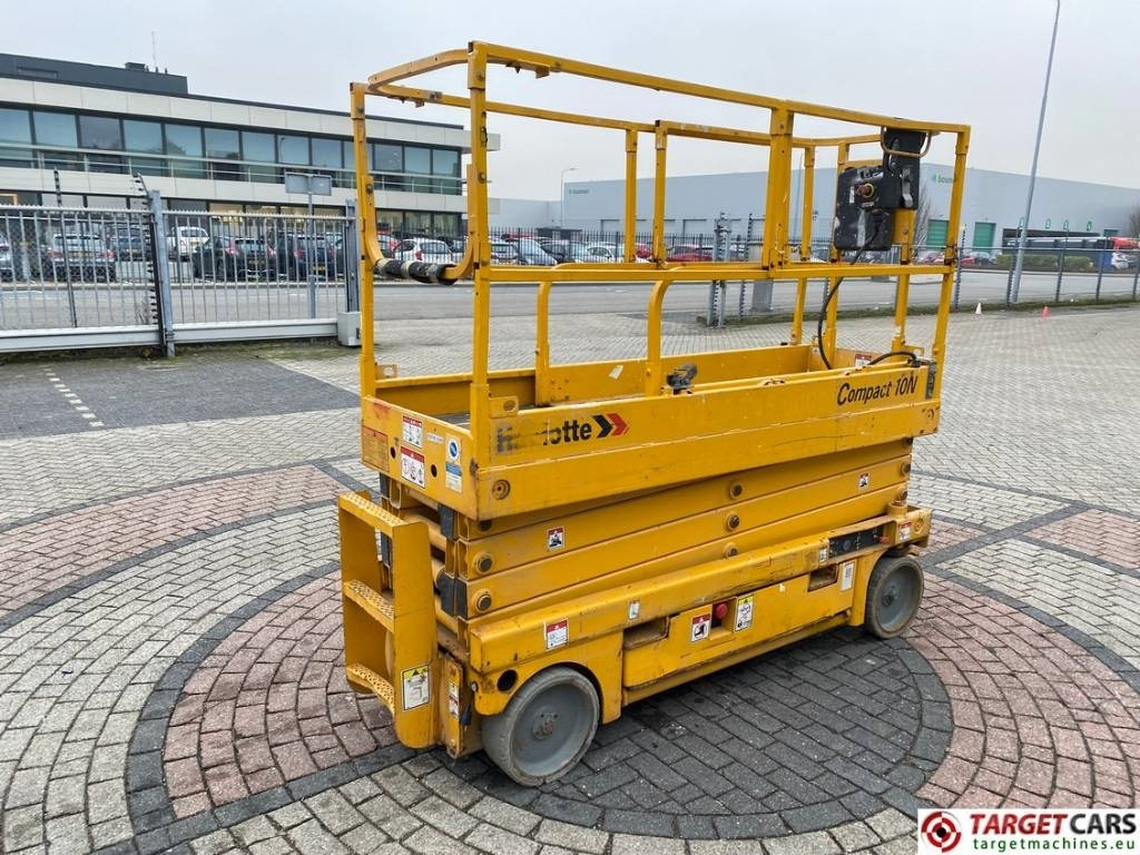 Haulotte Compact 10N Electric Scissor Work Lift 1000cm - Schaarlift: afbeelding 3 Haulotte Compact 10N Electric Scissor Work Lift 1000cm - Schaarlift: afbeelding 3