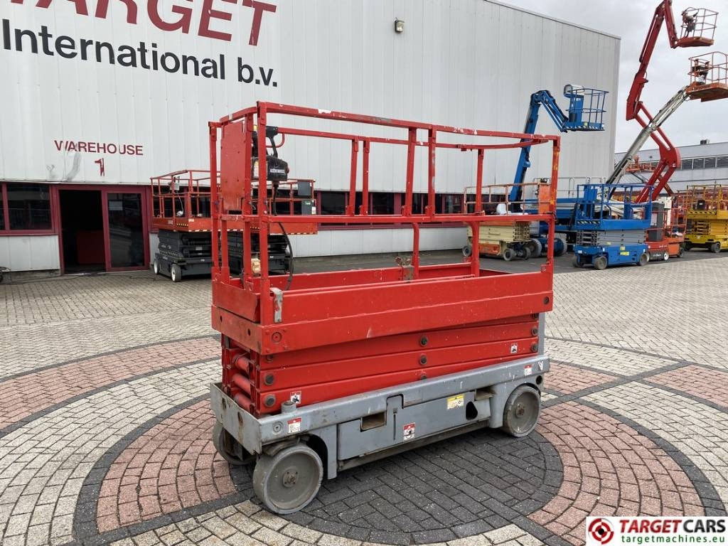 Haulotte Compact 10N Electric Scissor Work Lift 1000cm - Schaarlift: afbeelding 1 Haulotte Compact 10N Electric Scissor Work Lift 1000cm - Schaarlift: afbeelding 1