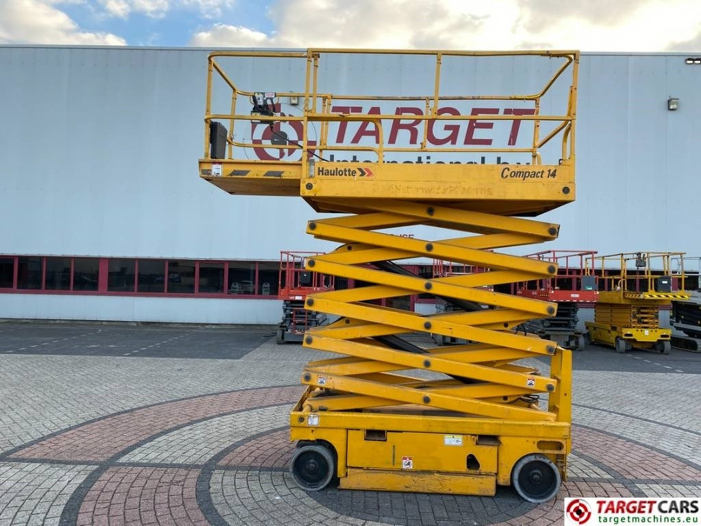 Haulotte Compact 14 Electric Scissor Work Lift 1385cm  - Schaarlift: afbeelding 5 Haulotte Compact 14 Electric Scissor Work Lift 1385cm  - Schaarlift: afbeelding 5
