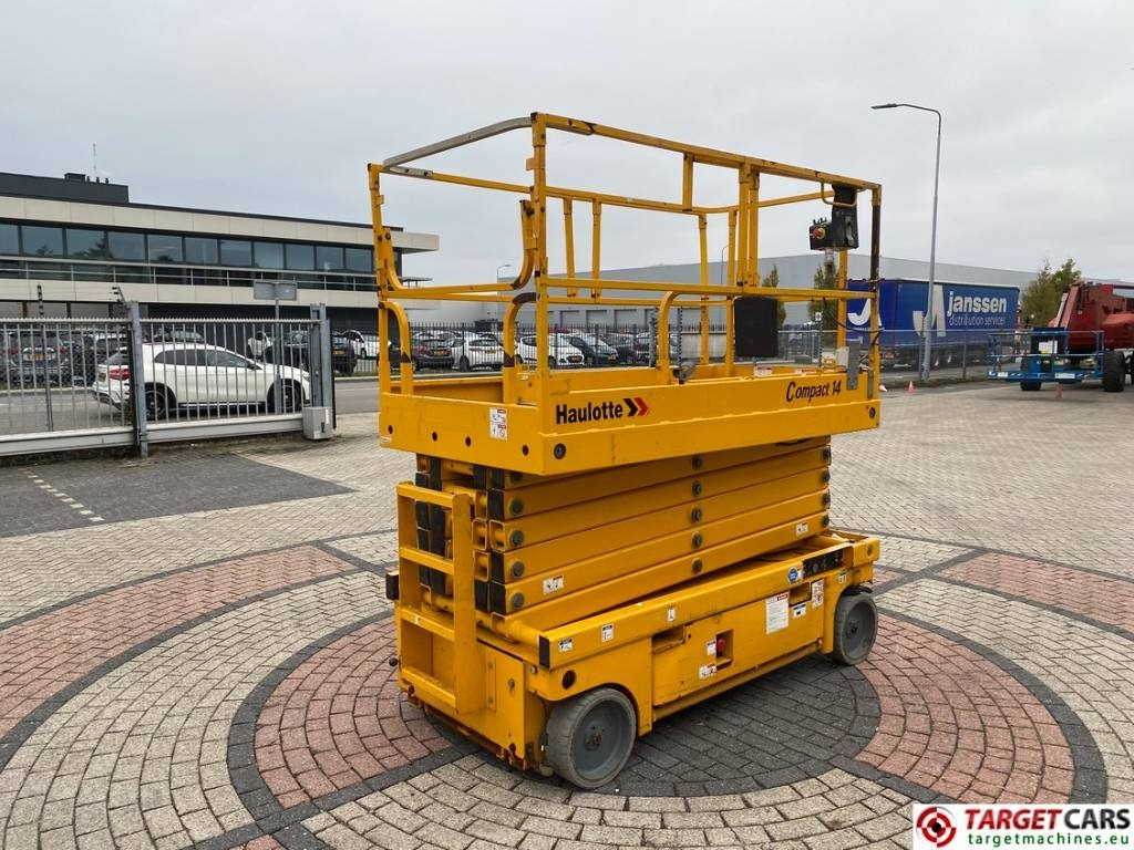 Haulotte Compact 14 Electric Scissor Work Lift 1385cm  - Schaarlift: afbeelding 3 Haulotte Compact 14 Electric Scissor Work Lift 1385cm  - Schaarlift: afbeelding 3