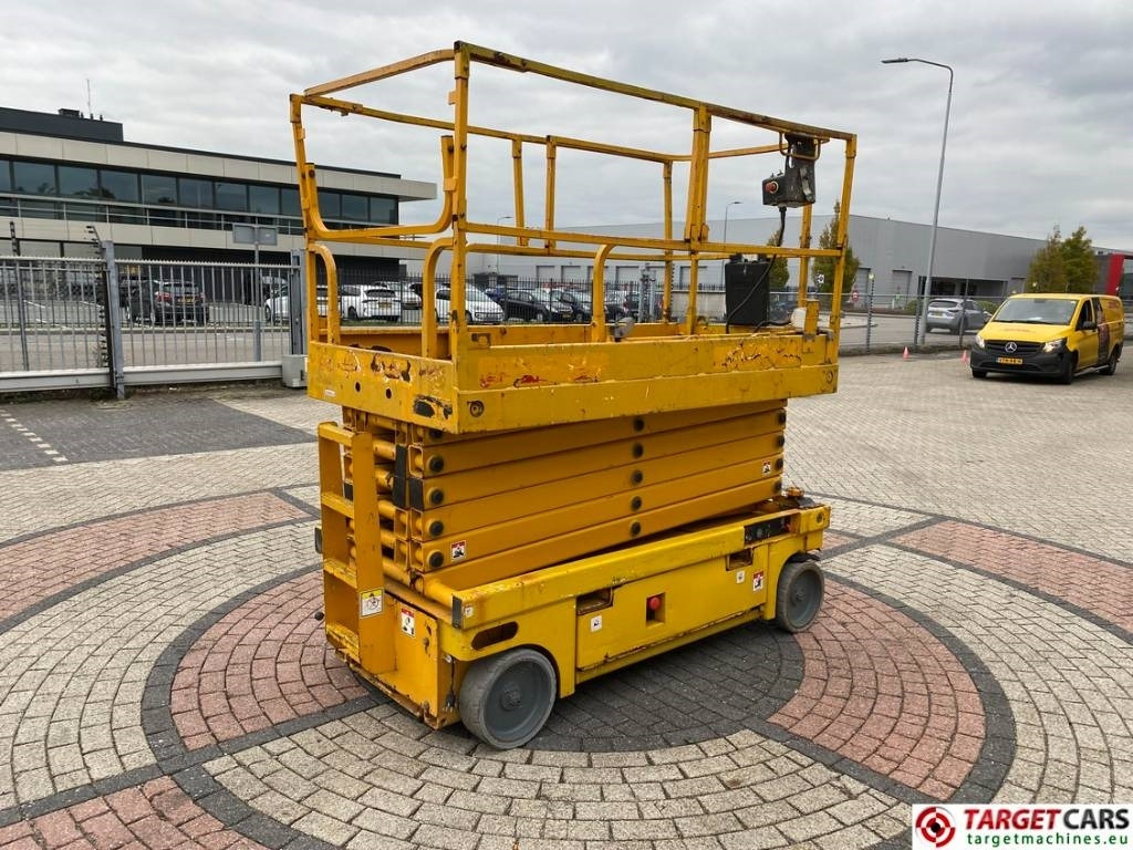 Haulotte Compact 14 Electric Scissor Work Lift 1385cm  - Schaarlift: afbeelding 3 Haulotte Compact 14 Electric Scissor Work Lift 1385cm  - Schaarlift: afbeelding 3