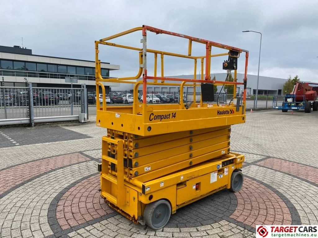 Haulotte Compact 14 Electric Scissor Work Lift 1385cm  - Schaarlift: afbeelding 3 Haulotte Compact 14 Electric Scissor Work Lift 1385cm  - Schaarlift: afbeelding 3