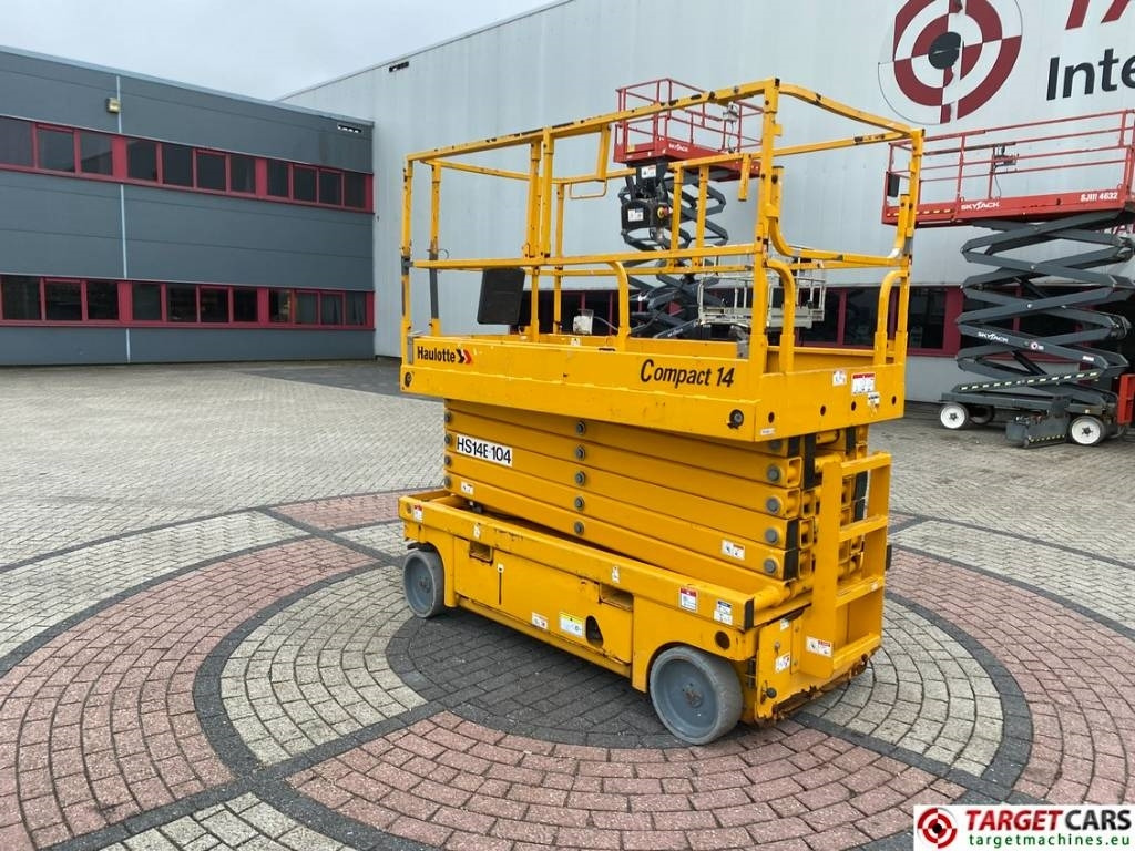 Haulotte Compact 14 Electric Scissor Work lift 1385cm  - Schaarlift: afbeelding 4 Haulotte Compact 14 Electric Scissor Work lift 1385cm  - Schaarlift: afbeelding 4