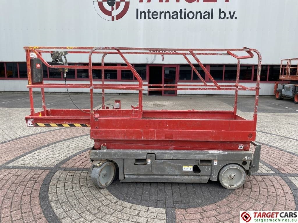 Haulotte Compact 8 Electric Scissor Work Lift 818cm DEFECT - Schaarlift: afbeelding 5 Haulotte Compact 8 Electric Scissor Work Lift 818cm DEFECT - Schaarlift: afbeelding 5