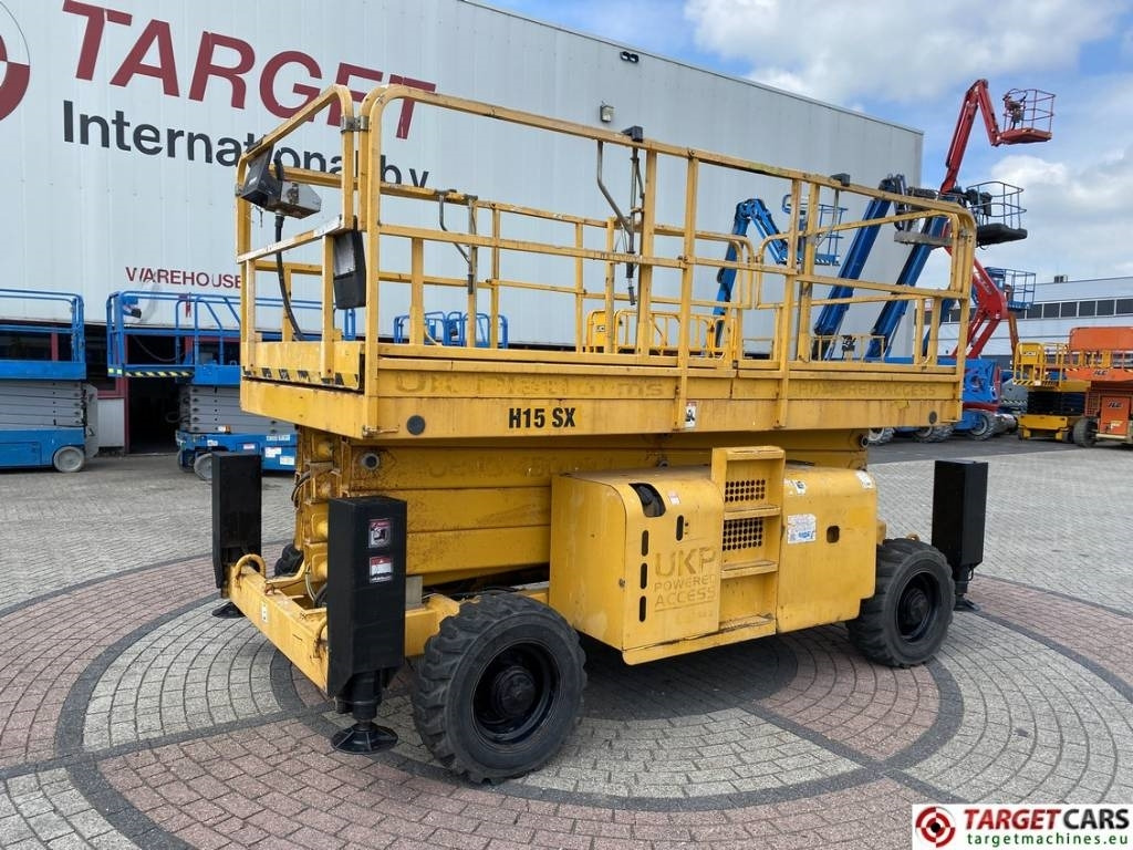 Haulotte H15SXNT Diesel H15SX 4x4 Scissor Work Lift 1500cm - Schaarlift: afbeelding 1 Haulotte H15SXNT Diesel H15SX 4x4 Scissor Work Lift 1500cm - Schaarlift: afbeelding 1