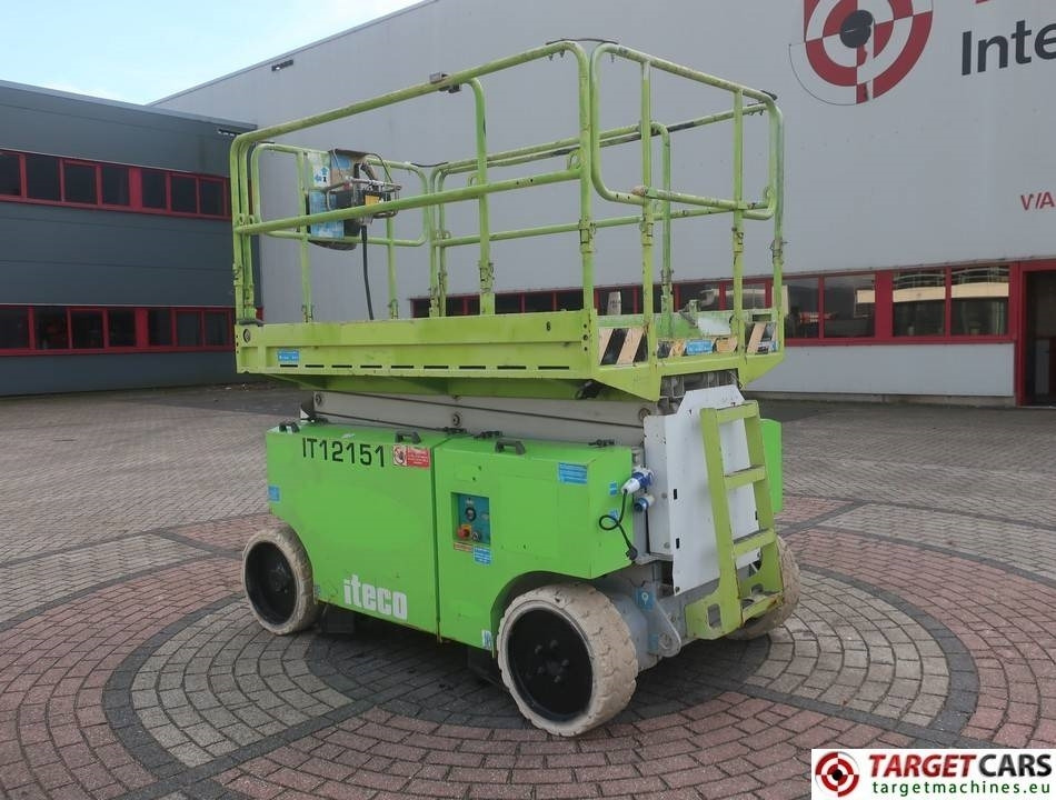 Iteco IT12151 Electric Scissor Work Lift 1380cm - Schaarlift: afbeelding 4 Iteco IT12151 Electric Scissor Work Lift 1380cm - Schaarlift: afbeelding 4