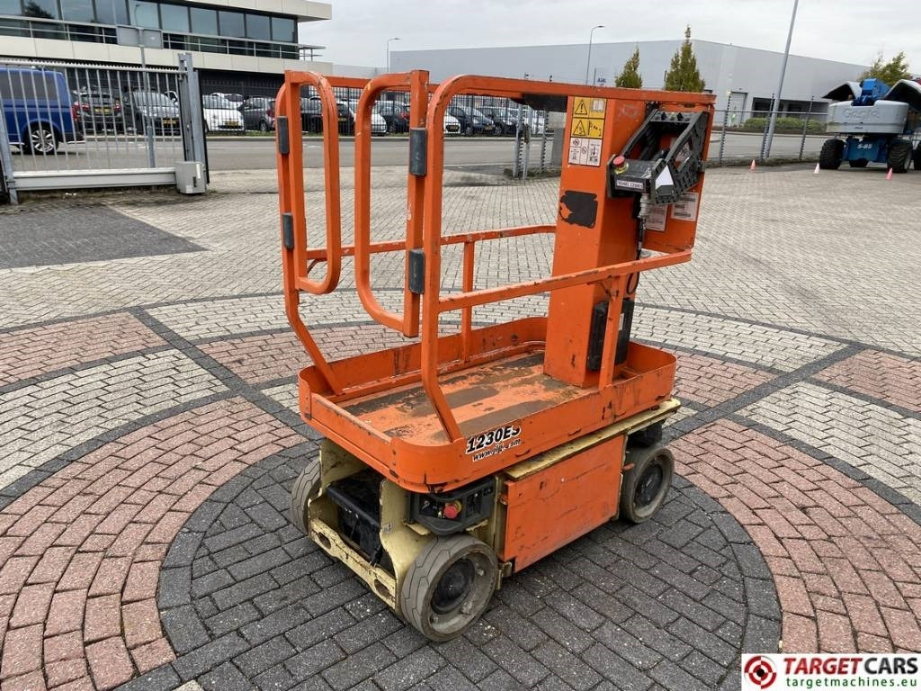 JLG 1230ES Electric Vertical Mast Work Lift 566cm - Verticale masthoogwerker: afbeelding 3 JLG 1230ES Electric Vertical Mast Work Lift 566cm - Verticale masthoogwerker: afbeelding 3