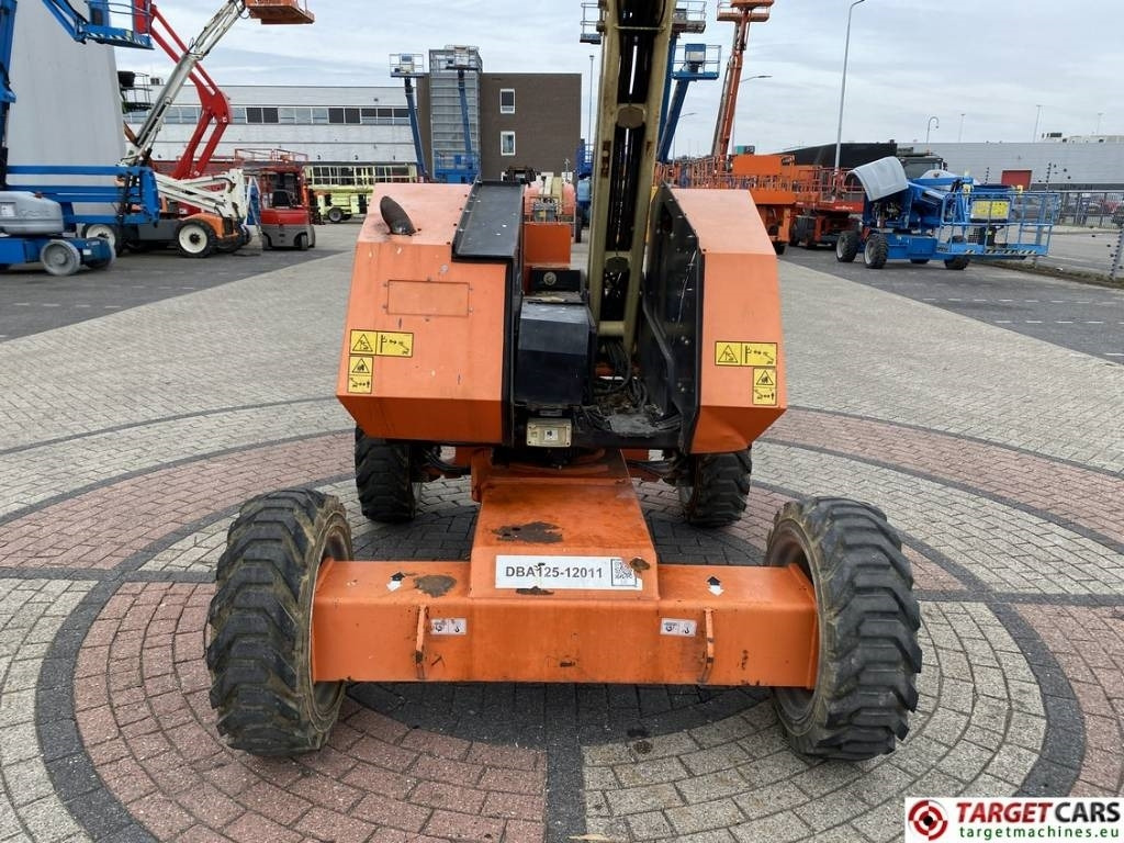 Leasing JLG 340AJ Articulated 4x4 Diesel Boom Work Lift 1233cm  JLG 340AJ Articulated 4x4 Diesel Boom Work Lift 1233cm: afbeelding 27