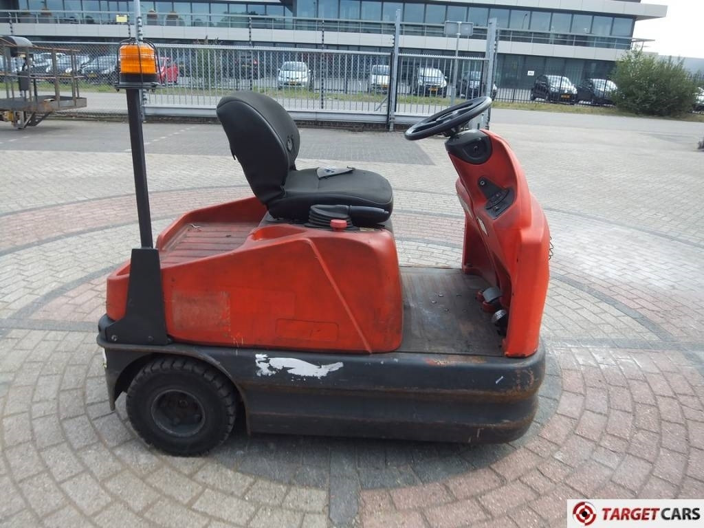 Linde P60Z Electric Tow Truck Tractor 6000KG - Elektrische trekker: afbeelding 4 Linde P60Z Electric Tow Truck Tractor 6000KG - Elektrische trekker: afbeelding 4