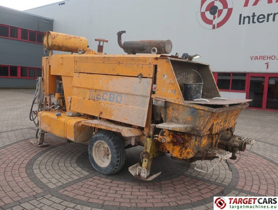 Mecbo Car P4.65 APV/D Diesel Concrete Pump 65m3/H - Kleine betonpomp: afbeelding 4 Mecbo Car P4.65 APV/D Diesel Concrete Pump 65m3/H - Kleine betonpomp: afbeelding 4
